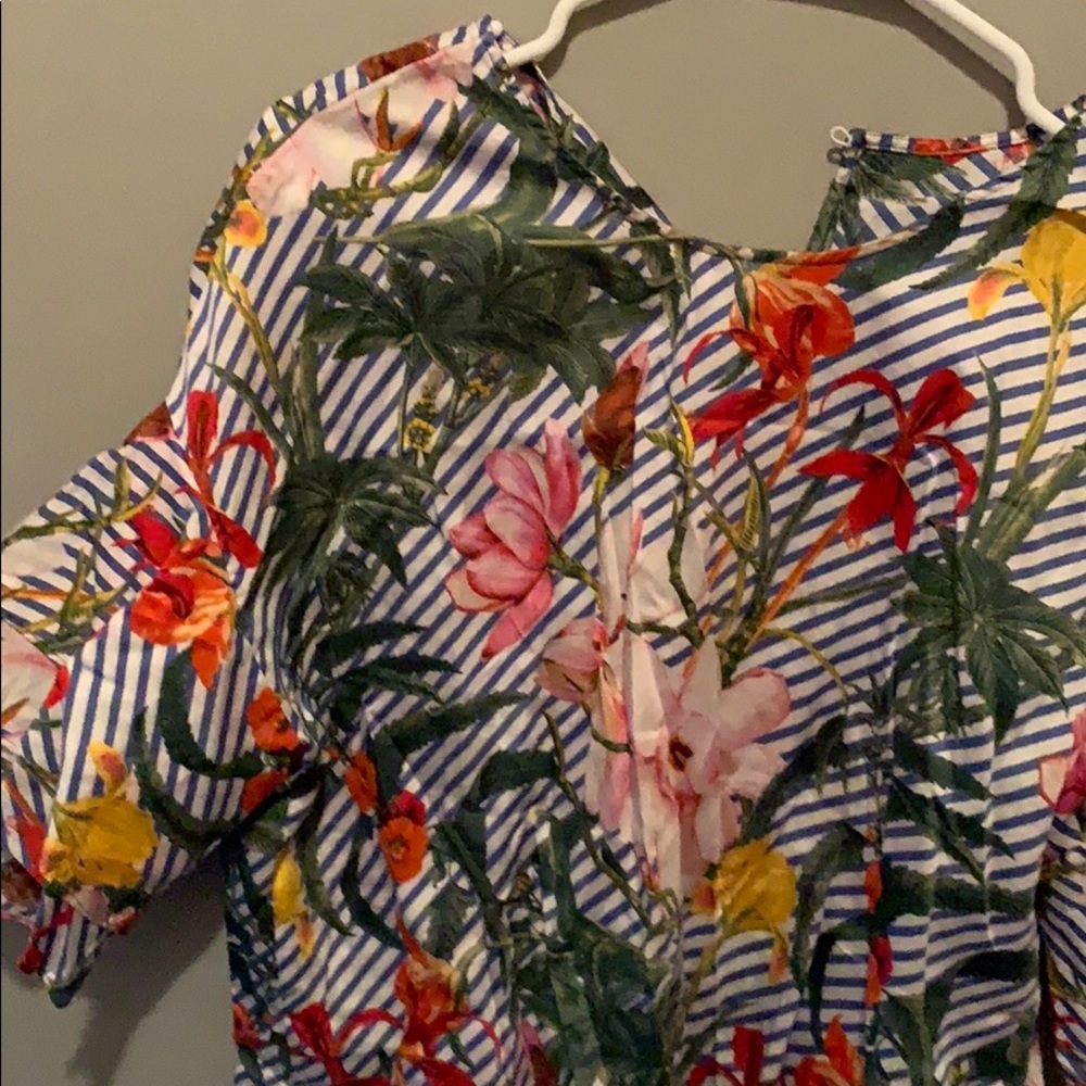 Floral top